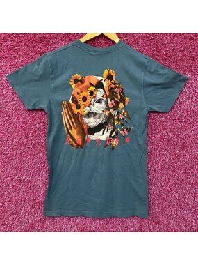 RIPNDIP Lord Nermal Praying Flowers Tshirt Small